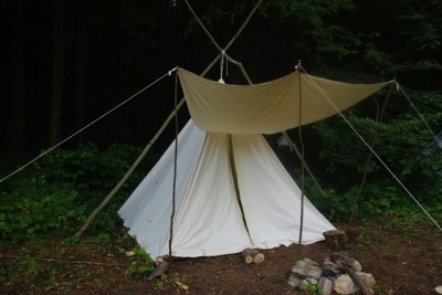 Tříyardový jehlan s dvojitou přední stěnou